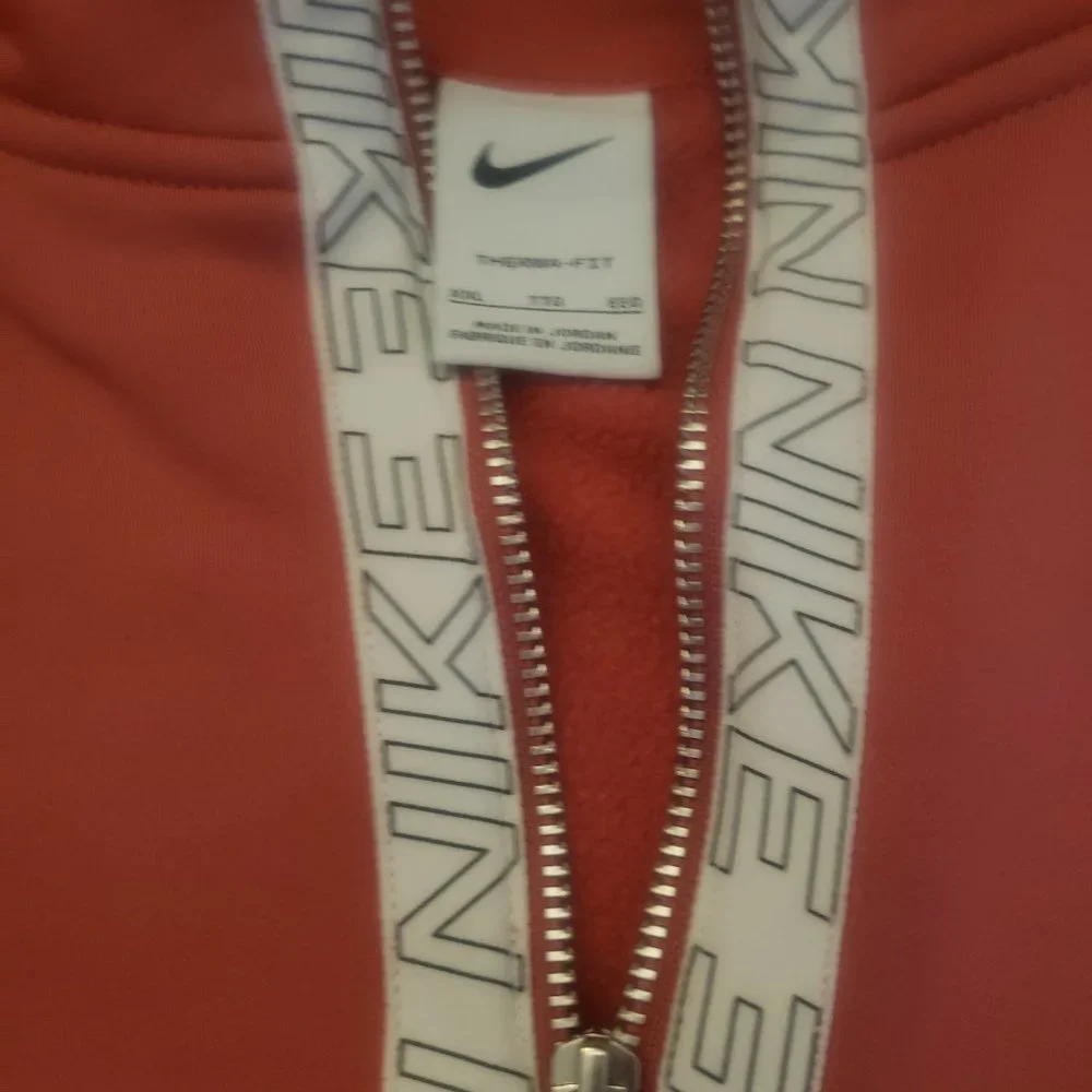 NWOT Nike therma-fit sweatshirt salmon color size XXL very pretty! - Picture 7 of 8